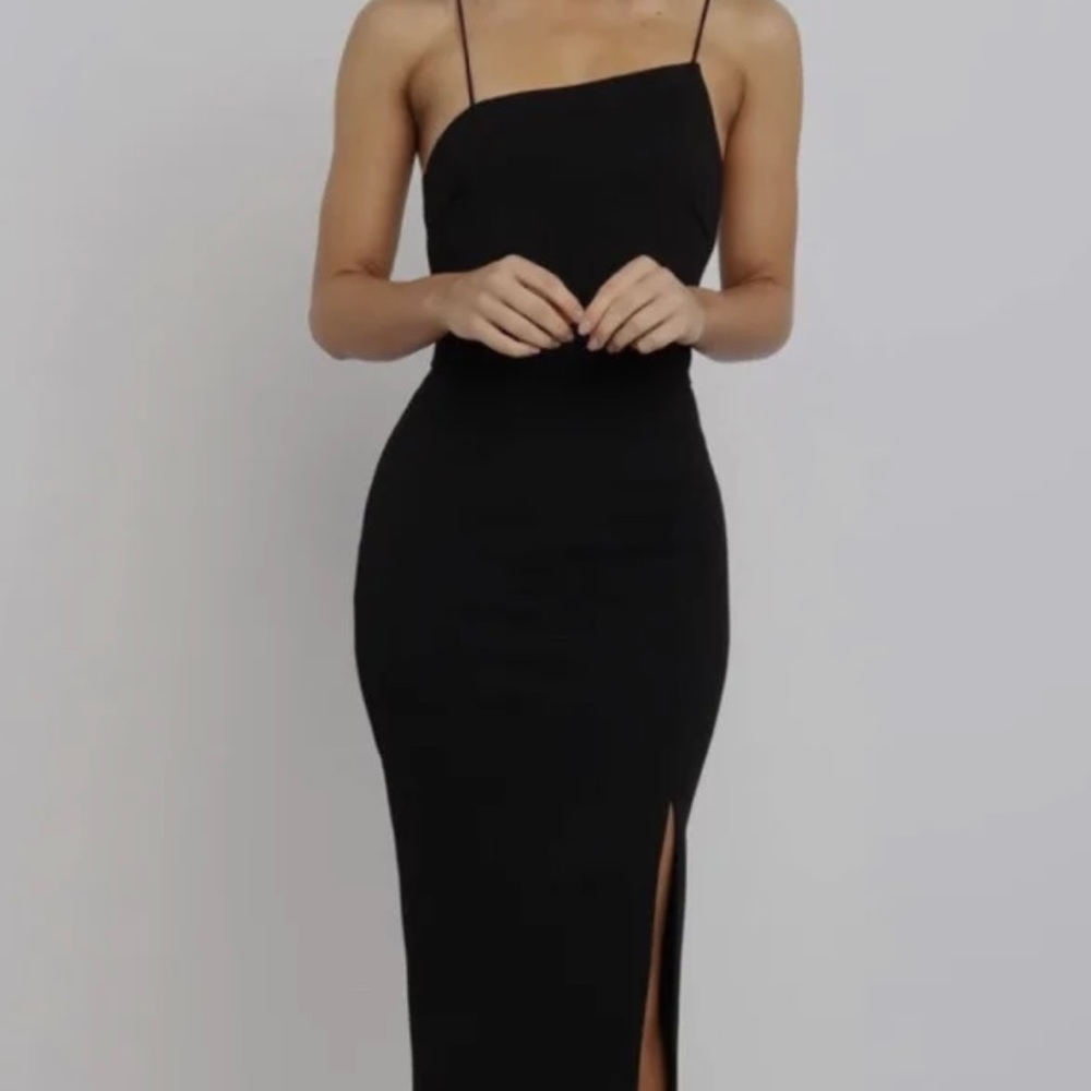 Whyte Valentyne Cecilia black asymmetric neck bodycon dress